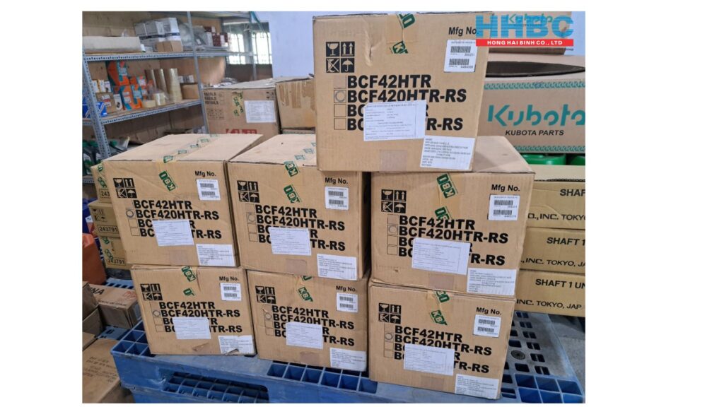 Máy cắt cỏ Maruyama tại kho Hồng Hải Bình