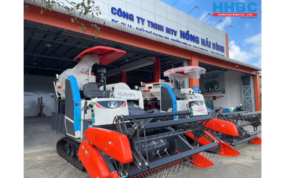 Hệ thống truyền động bánh xích của máy gặt Kubota DC70Pro