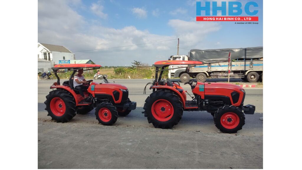 Bàn giao máy kéo Kubota L4028DT