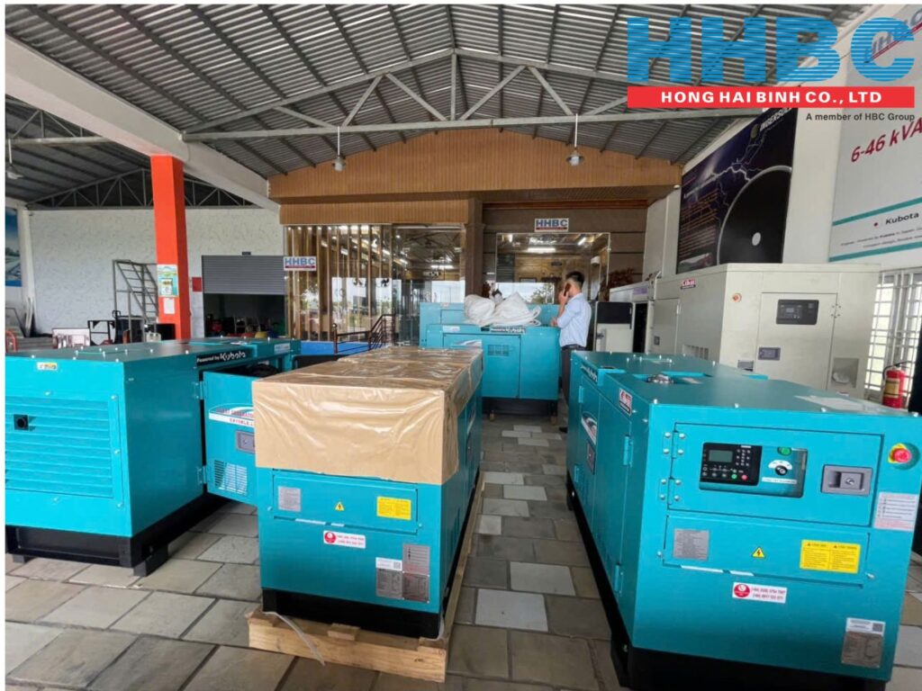 Máy phát điện dân dụng KiBii EXT25KFD trưng bày tại HHBC